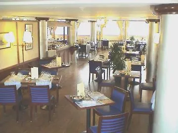 Radisson Paris 4* Le Bourget