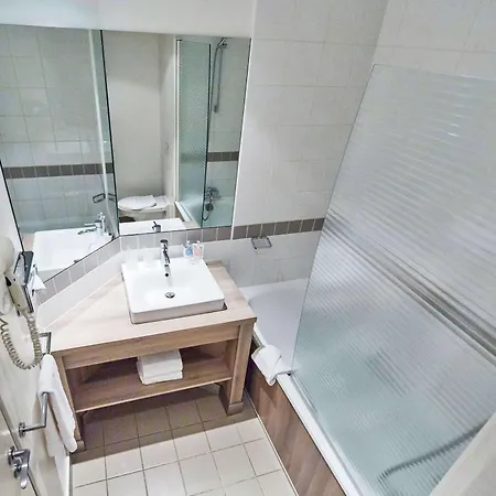 Campanile – Airport Hotel 4*