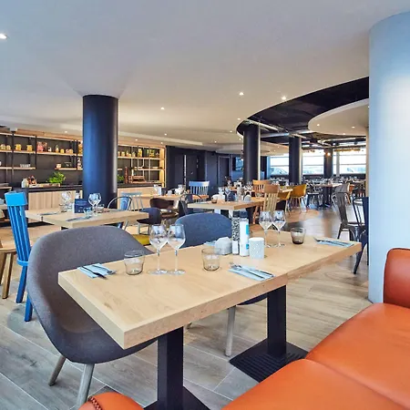 Radisson Paris فندق
