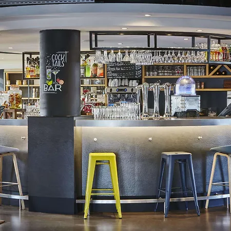 Radisson Paris 4*