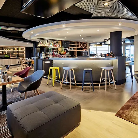 Radisson Paris 4*