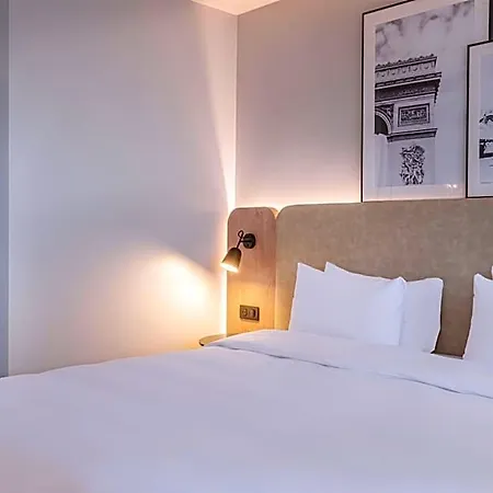 Radisson Paris Hotel 4*