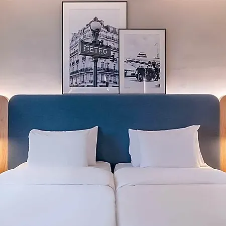 Radisson Paris 4*